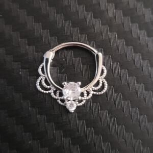 16g 10mm silver stainless stainless crystal septum piercing